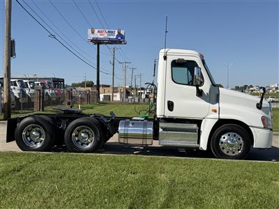 2014 Freightliner Cascadia 125