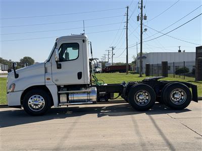 2014 Freightliner Cascadia 125