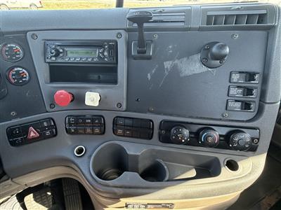 2014 Freightliner Cascadia 125