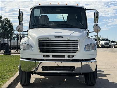 2016 Freightliner M2 106