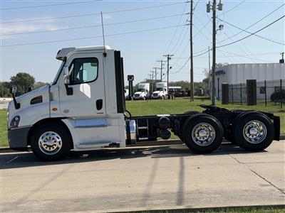 2014 Freightliner Cascadia 113
