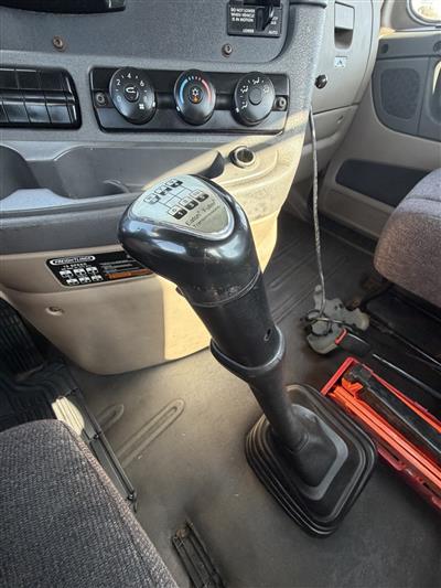 2014 Freightliner Cascadia 113