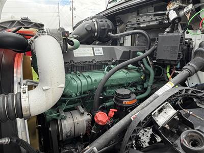 2018 Volvo VNL42T300