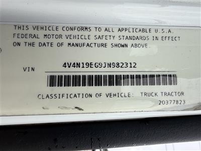 2018 Volvo VNL42T300