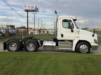 2016 Freightliner Cascadia 125