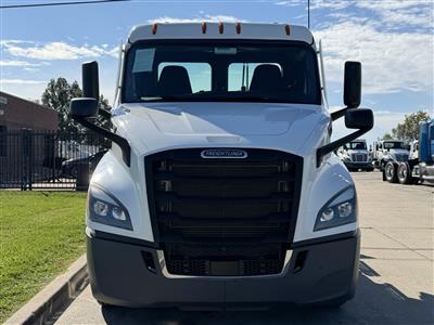2021 Freightliner CASCADIA 116