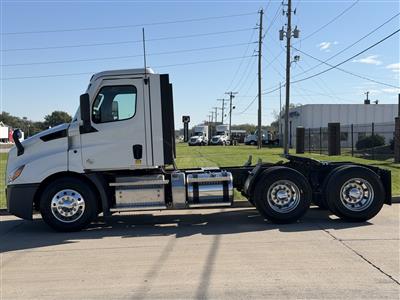 2021 Freightliner CASCADIA 116
