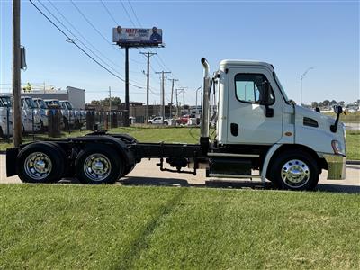 2017 Freightliner Cascadia 113