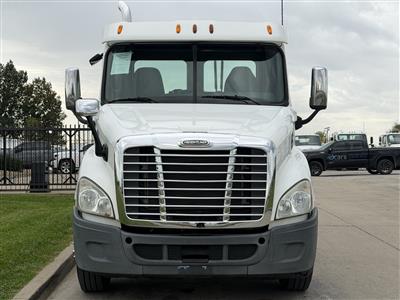 2013 Freightliner Cascadia 113