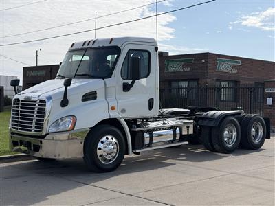 2017 Freightliner Cascadia 113