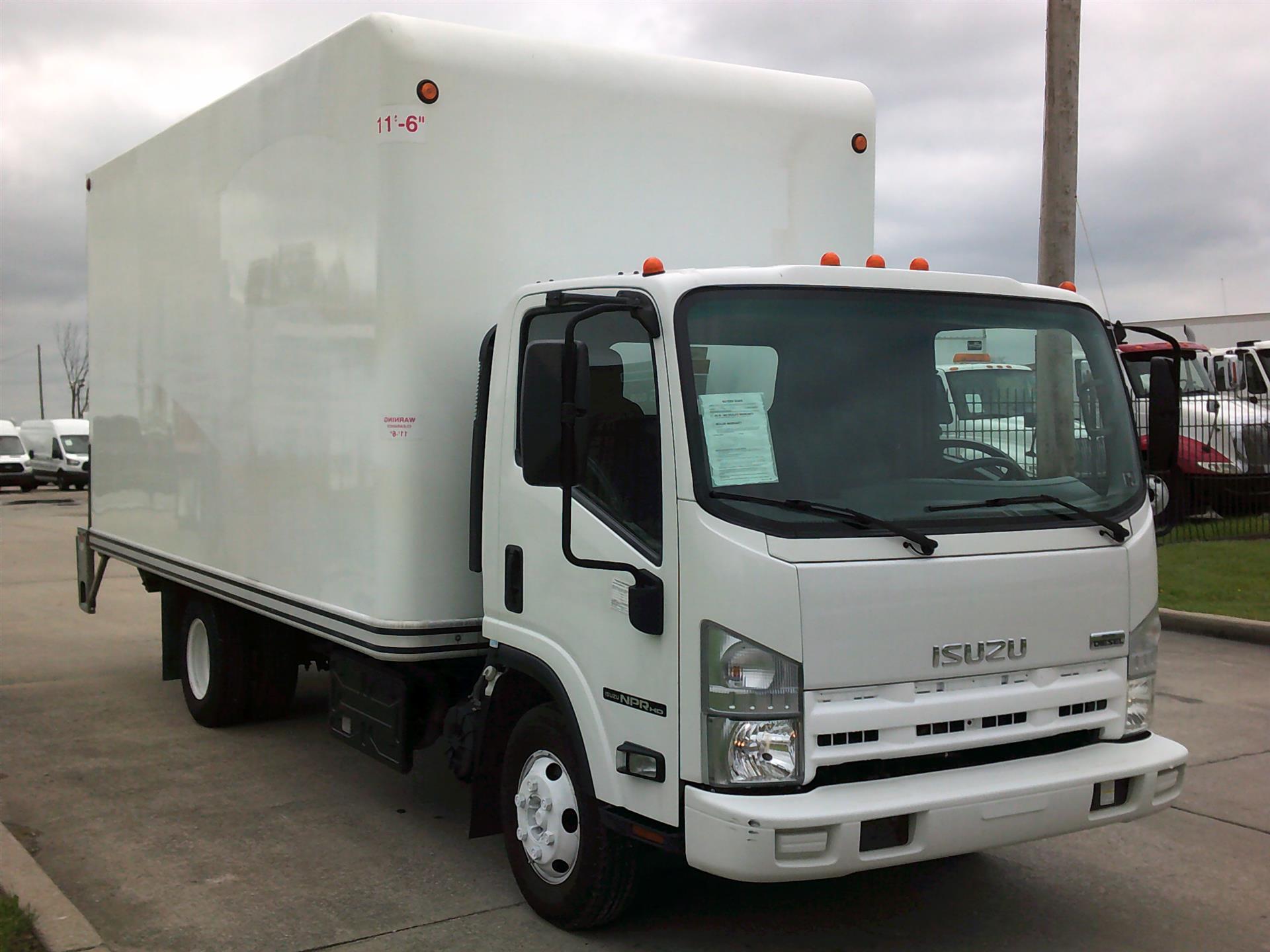 Isuzu npr 75ll