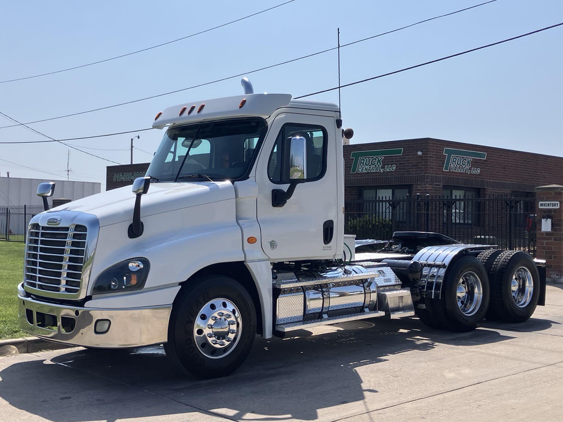 2018 Freightliner Cascadia 125