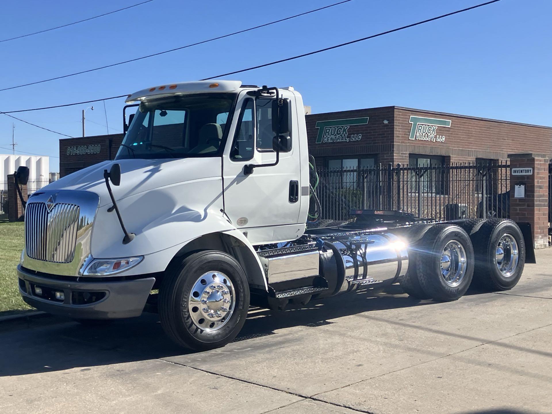 2017 International 8600