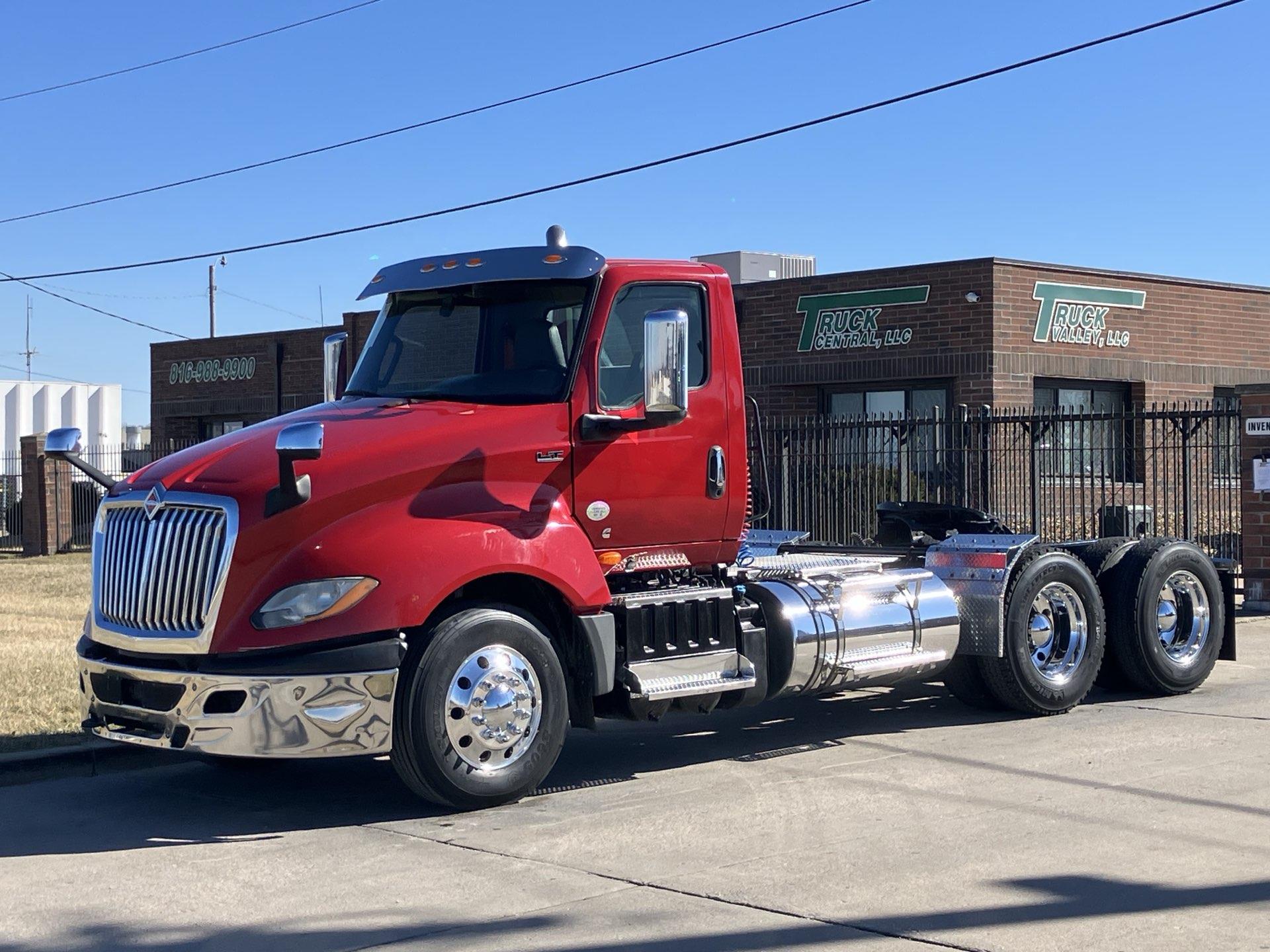 2019 International LT625