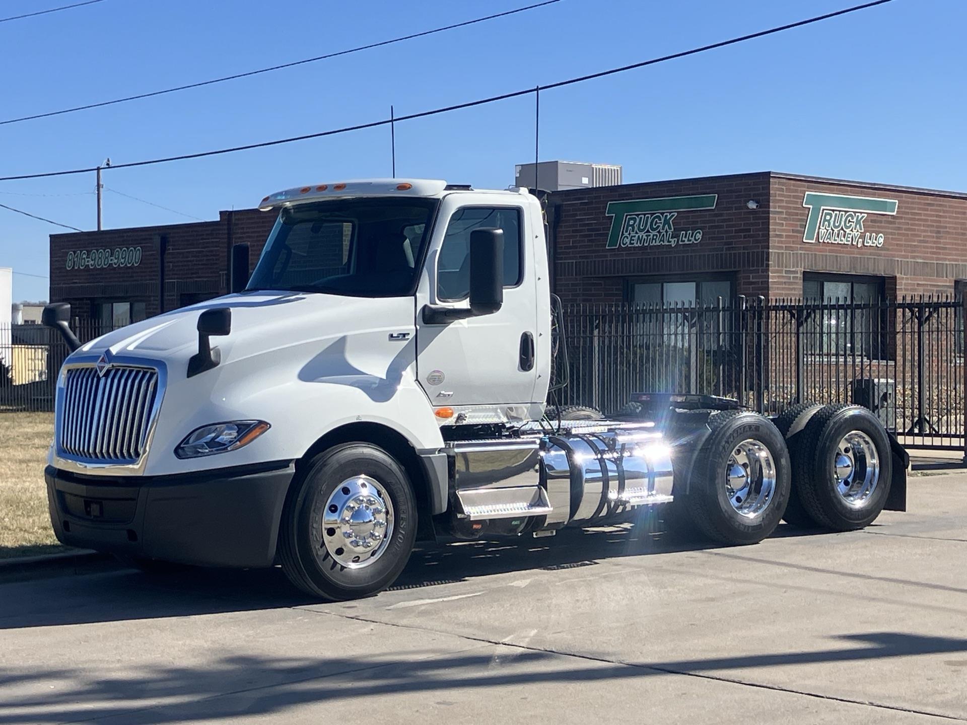 2019 International LT625
