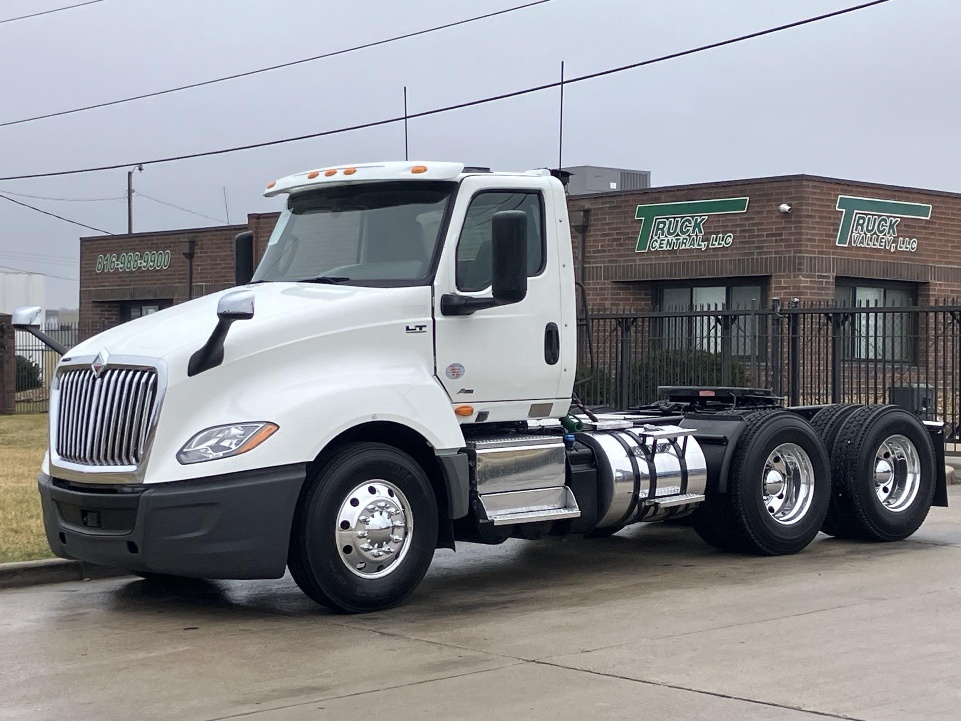 2019 International LT625