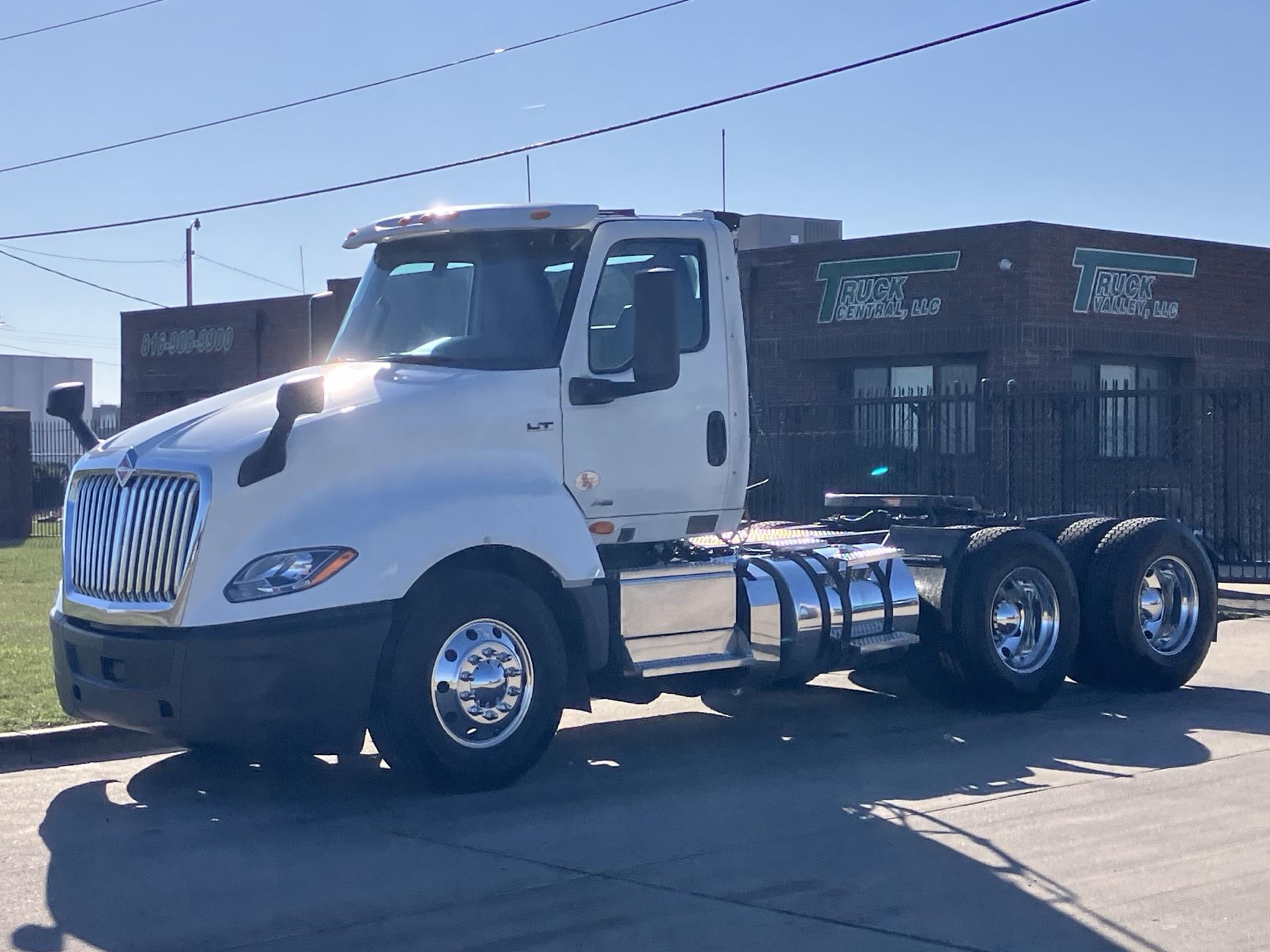2019 International LT625