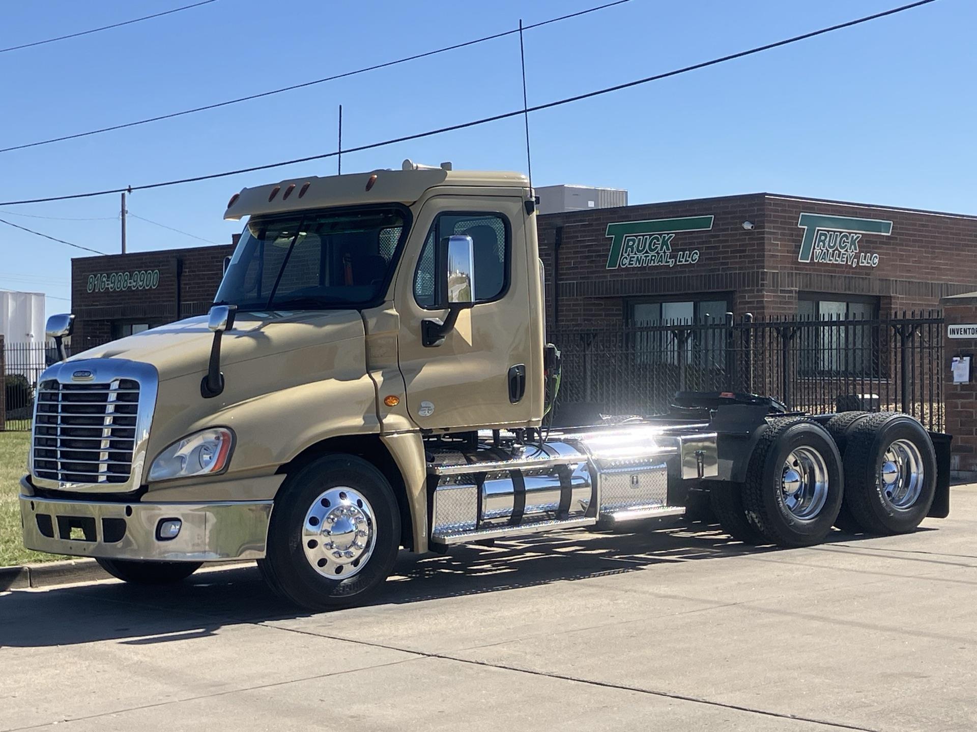 2017 Freightliner Cascadia 125