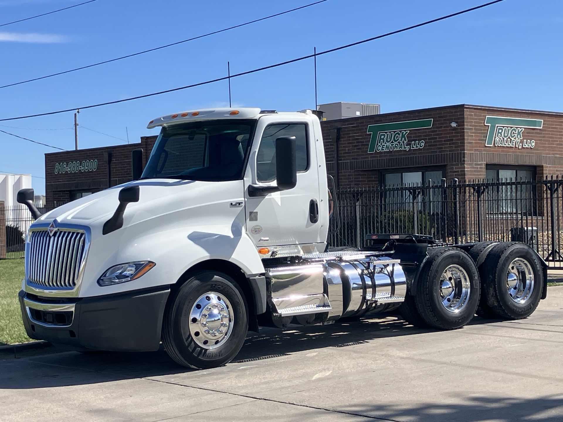 2019 International LT625