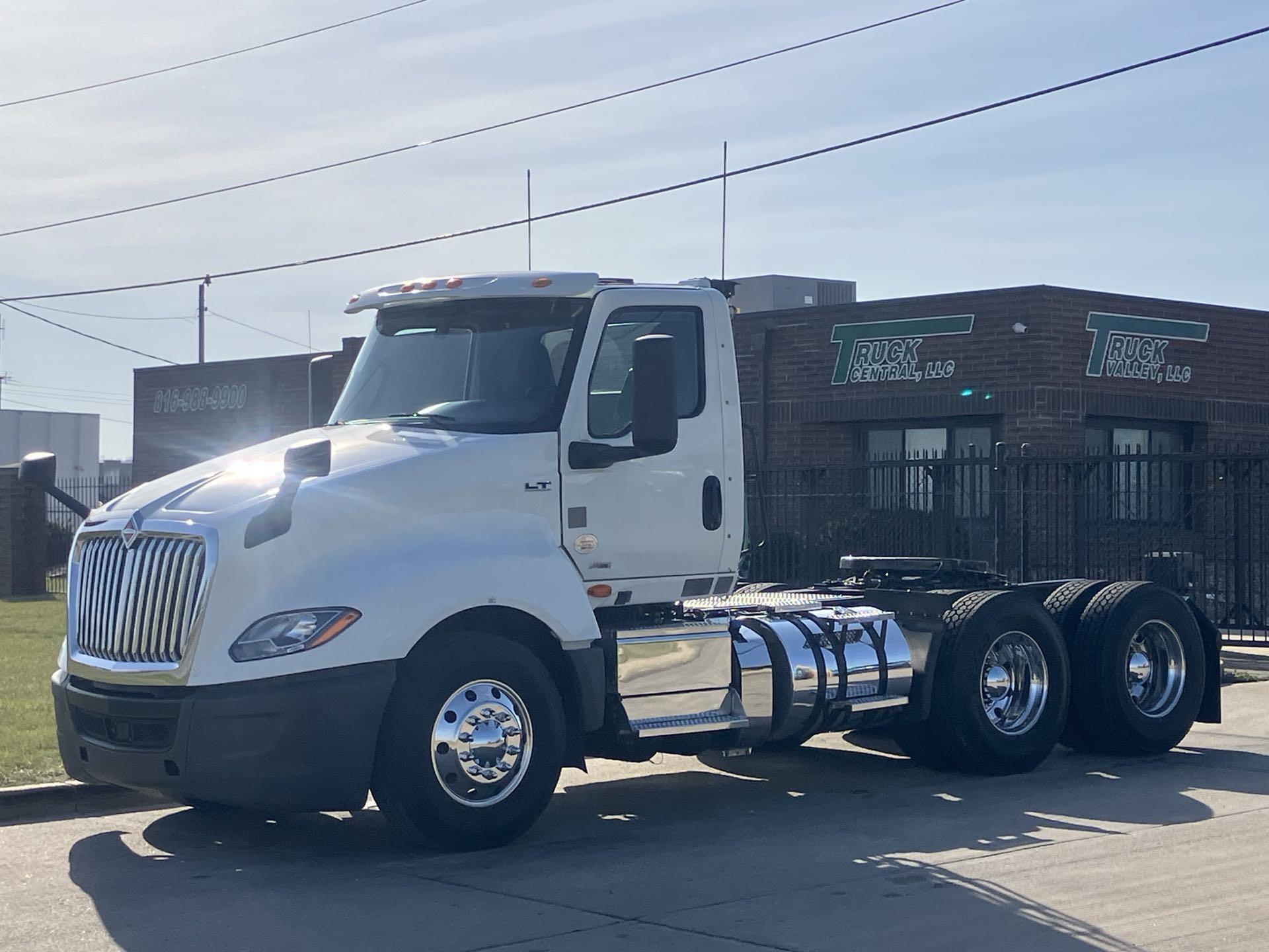 2019 International LT625