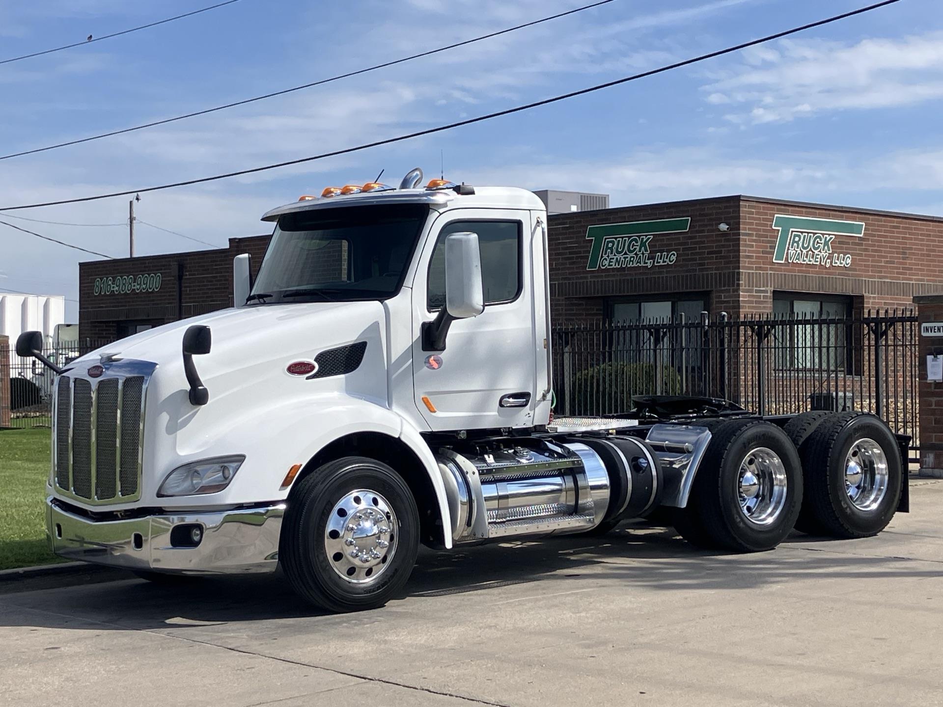 2017 Peterbilt 579