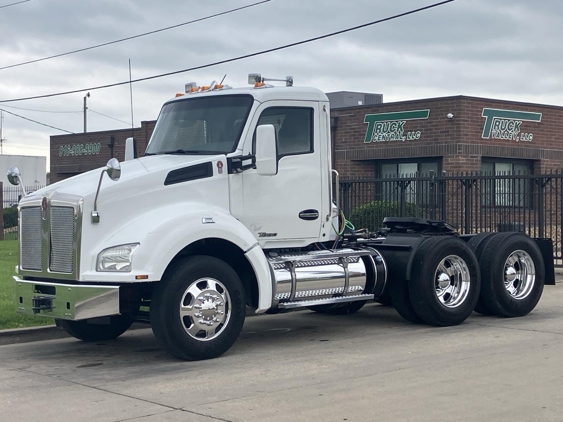 2019 Kenworth T880