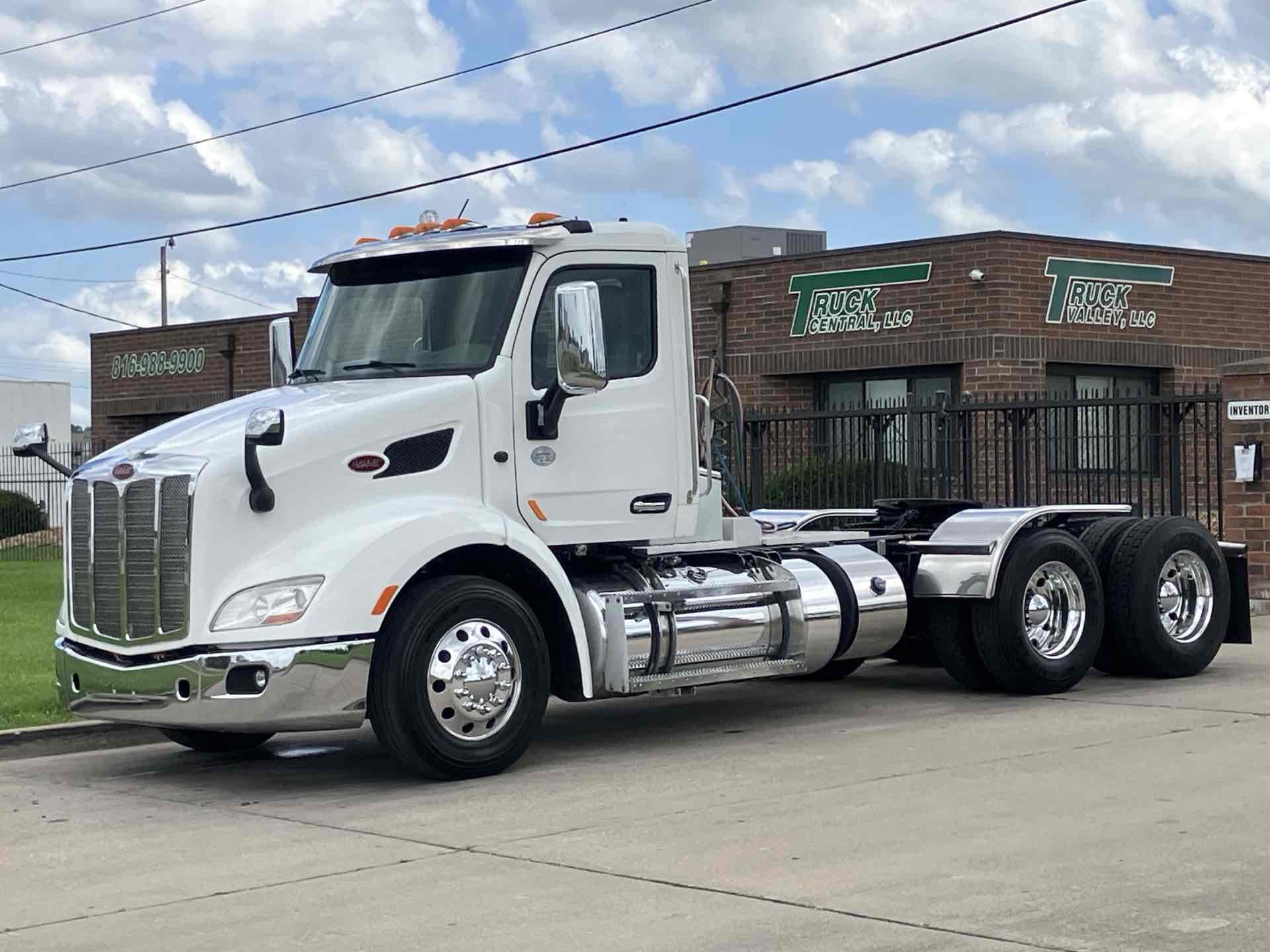 2017 Peterbilt 579