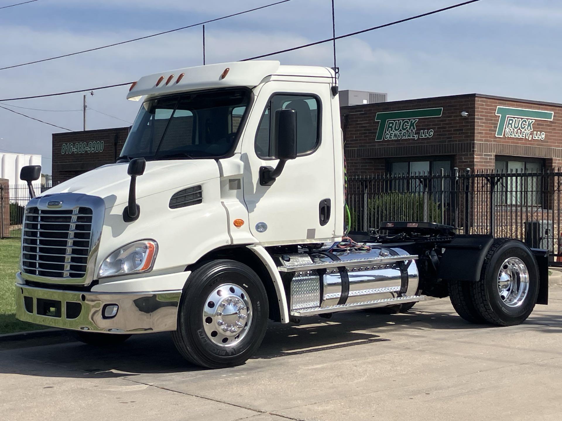 2019 Freightliner Cascadia 113
