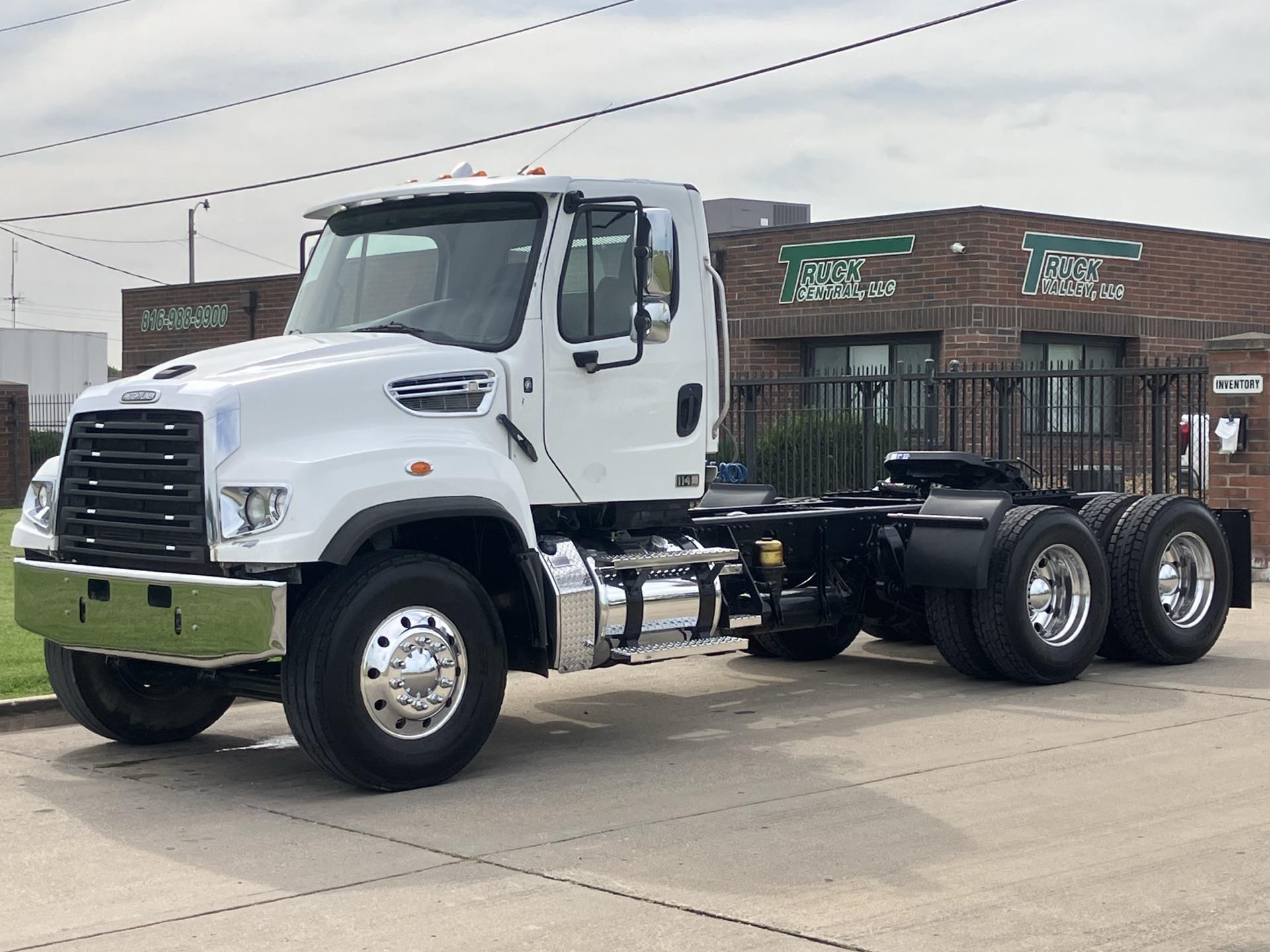 2020 Freightliner 114SD