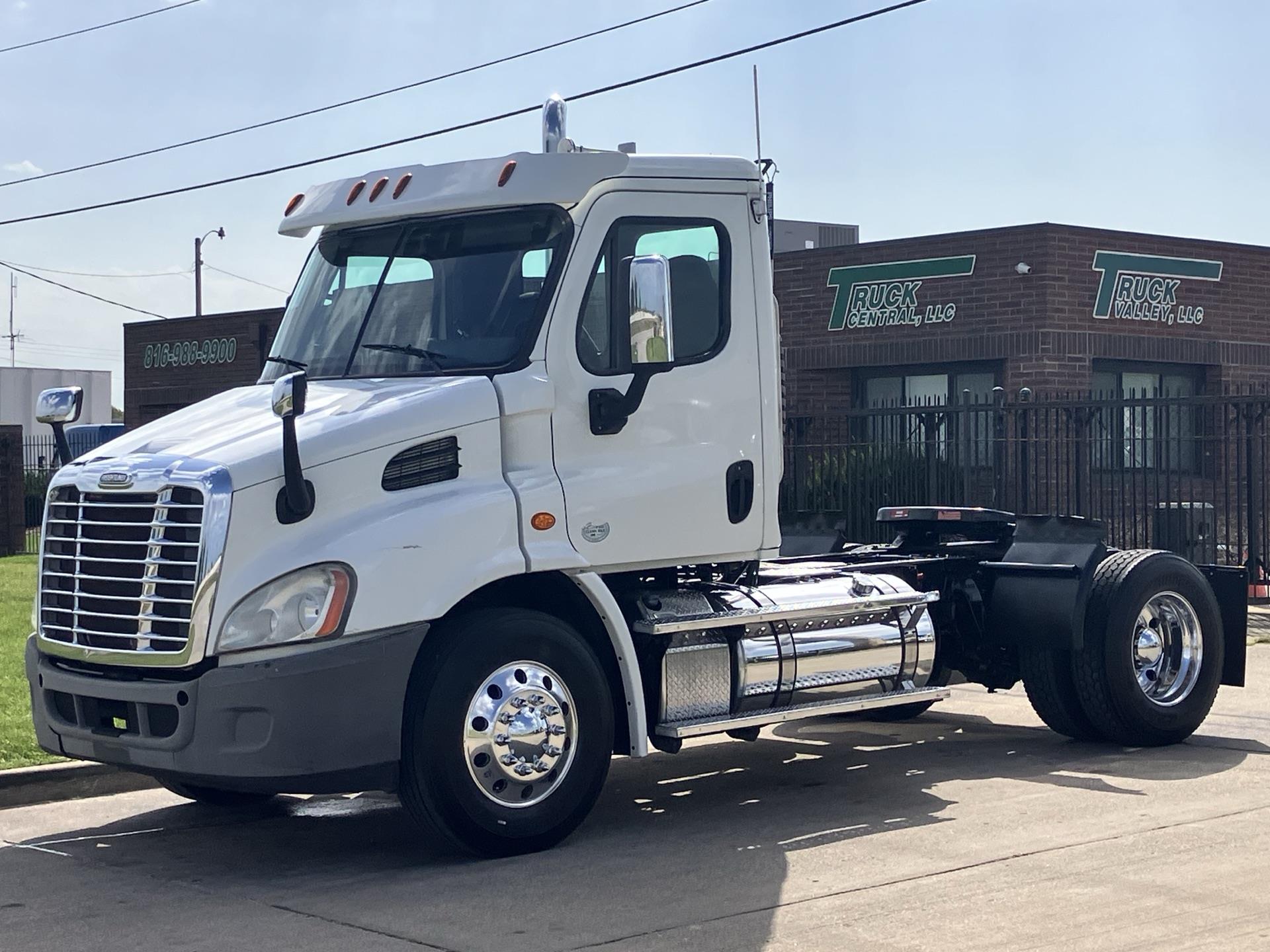2013 Freightliner Cascadia 113