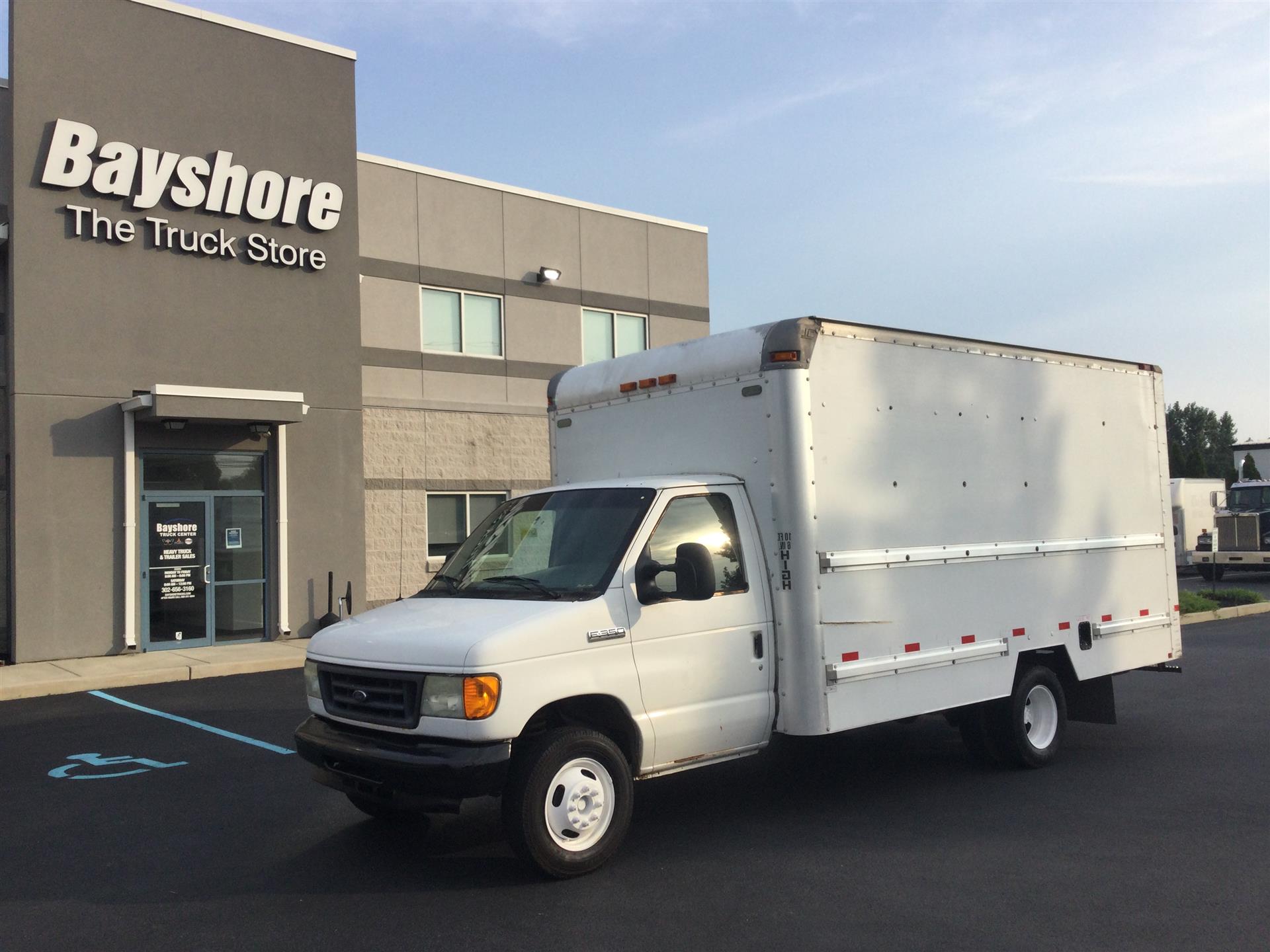 07 Ford 50 Box Van Truck For Sale 9135 De