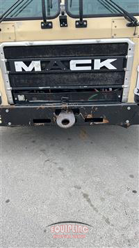 2018 Mack LR613 REAR LOADER GARBAGE TRUC