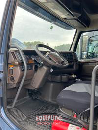 2014 VOLVO TRUCK VNL