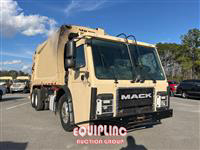 2016 Mack LR