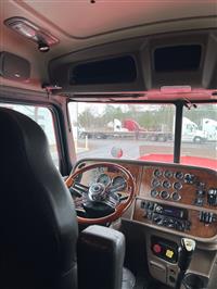 2007 Peterbilt 379