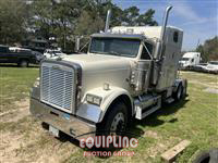 2001 Freightliner FLD120 CLASSIC
