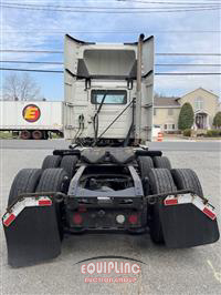 2017 Volvo VNL