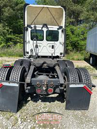 2015 Freightliner Cascadia