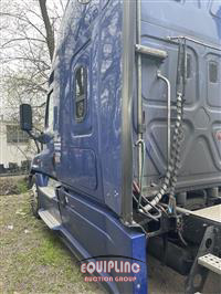 2015 Freightliner CASCADIA