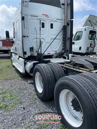 2016 Freightliner CASCADIA