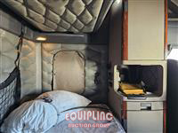 2015 Freightliner CASCADIA SLEEPER TRUCK