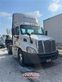 2014 Freightliner CASCADIA