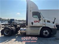 2014 Freightliner CASCADIA