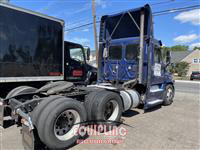 2015 Freightliner CA125DC