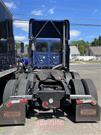 2015 Freightliner CA125DC