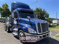 2015 Freightliner CA125DC