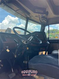 2001 Freightliner FLD120