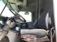 2013 Freightliner Columbia - 120