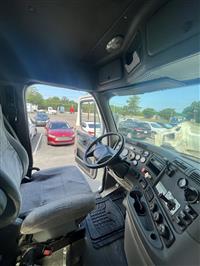 2011 Freightliner CASCADIA