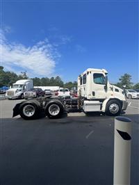 2011 Freightliner CASCADIA